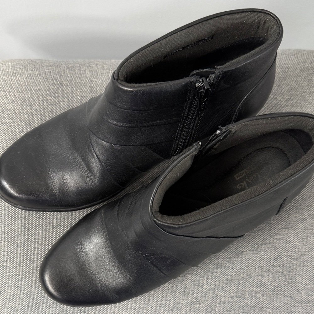 Clark’s, ladies Black Leather Ankle Boots